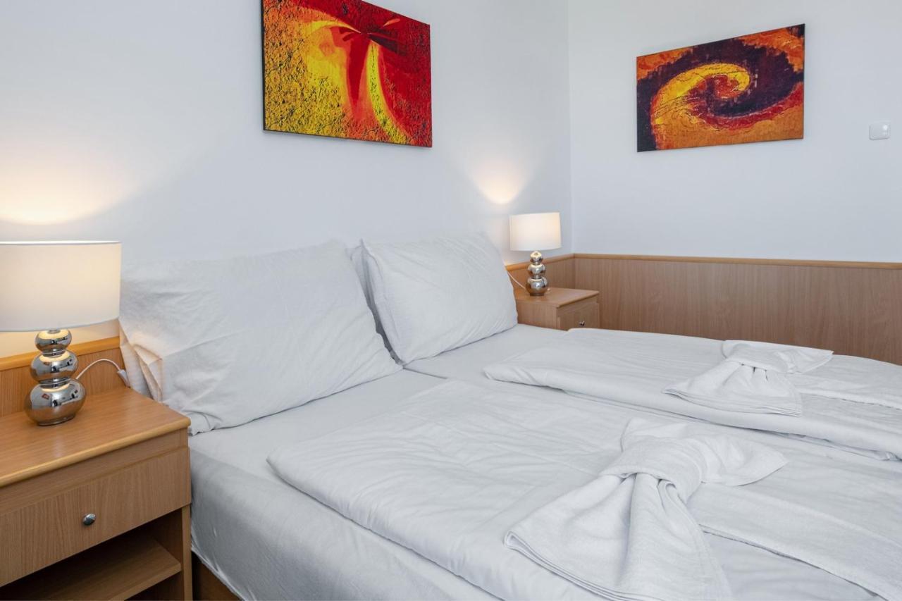 Hotel Zsory Liget Vendeghaz Mezőkövesd Zewnętrze zdjęcie